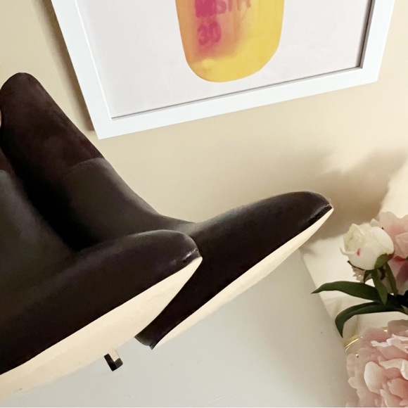 Brown Leather Suede Pointy Zip Ankle Boots - Picture 13 of 13